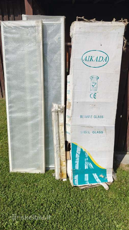 Dušo stiklas0,45cm plotis 1,70cm.aukštis