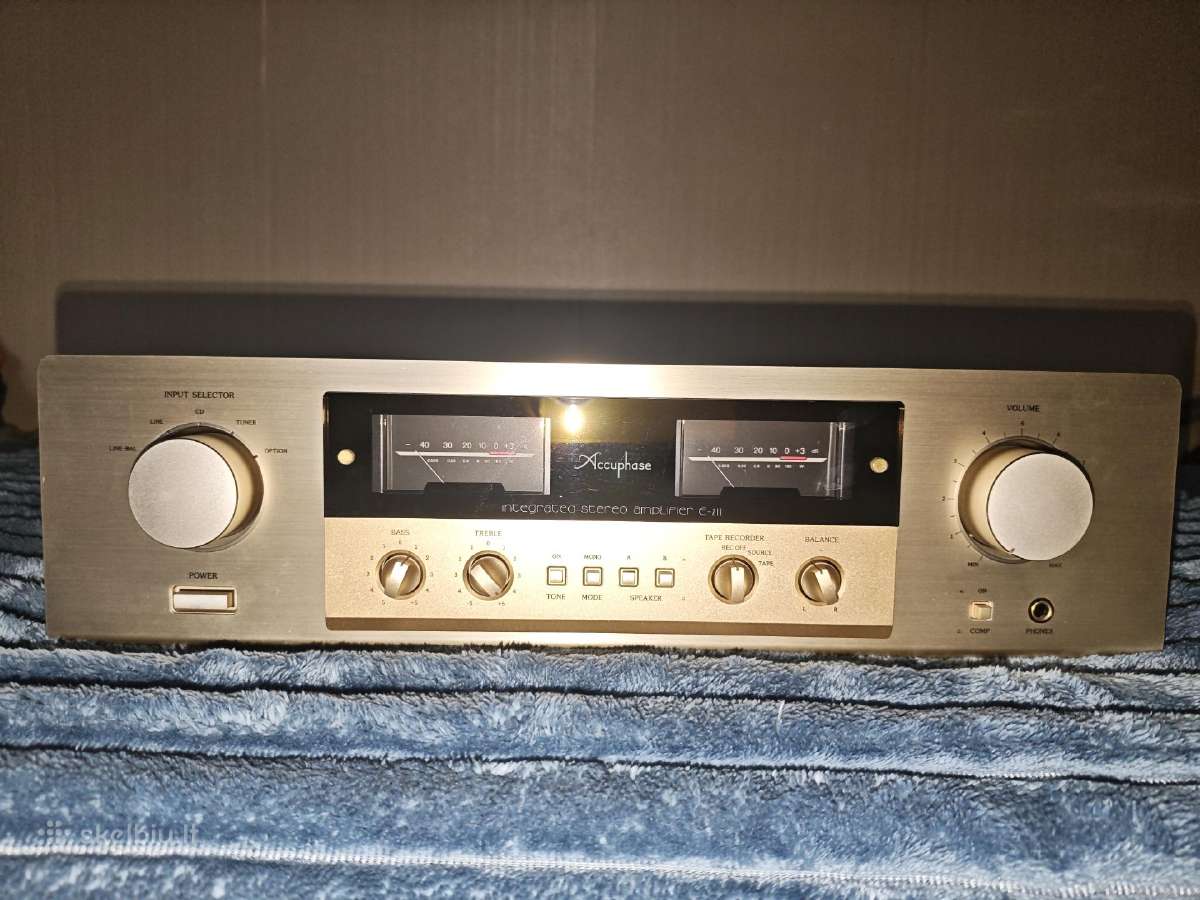 Accuphase E 211
