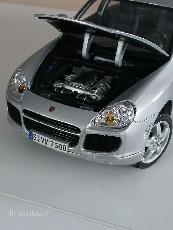 Porsche Cayenne Turbo 1:18 - nuotraukos Nr. 4