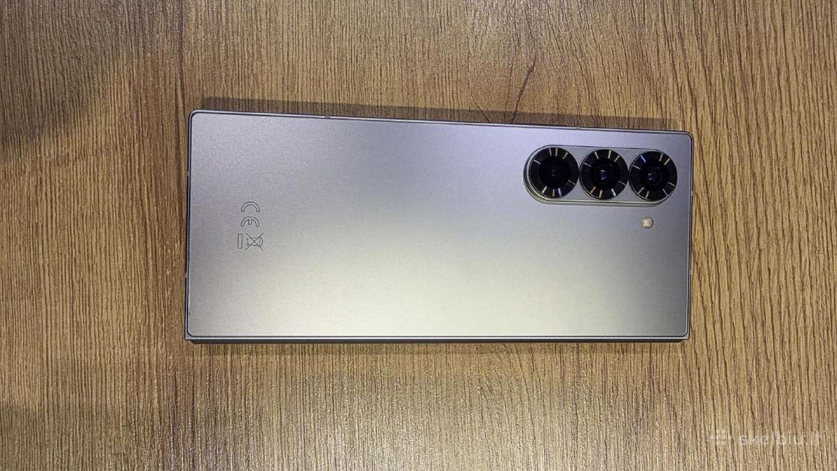 Telefonas Fold 6 - nuotraukos Nr. 3
