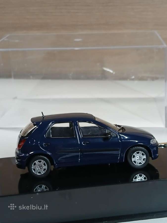 Opel Corsa 1:43