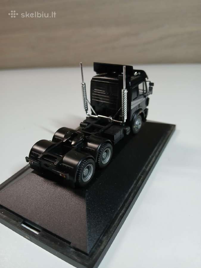 Mersedes Benz 2448 Sk 1:72 - nuotraukos Nr. 5