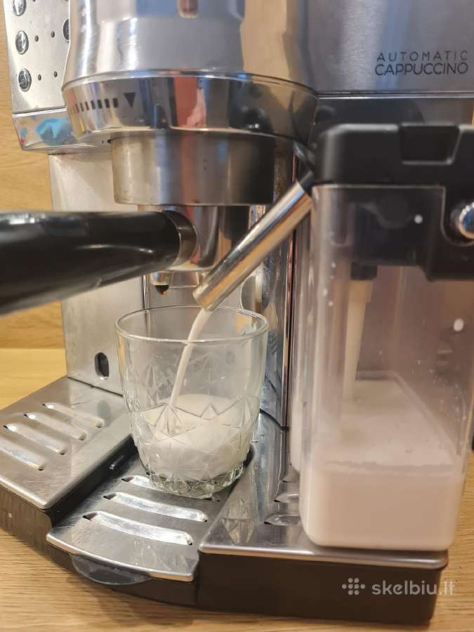 Parduodamas kavos aparatas Delonghi Ec850 M