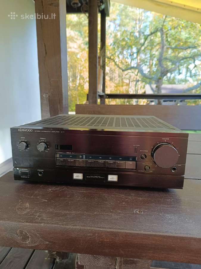 Kenwood A-71 stiprintuvas