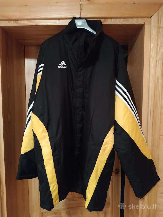 Nauja Adidas Striukė