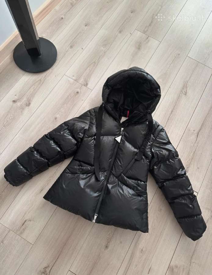 Moncler striuke