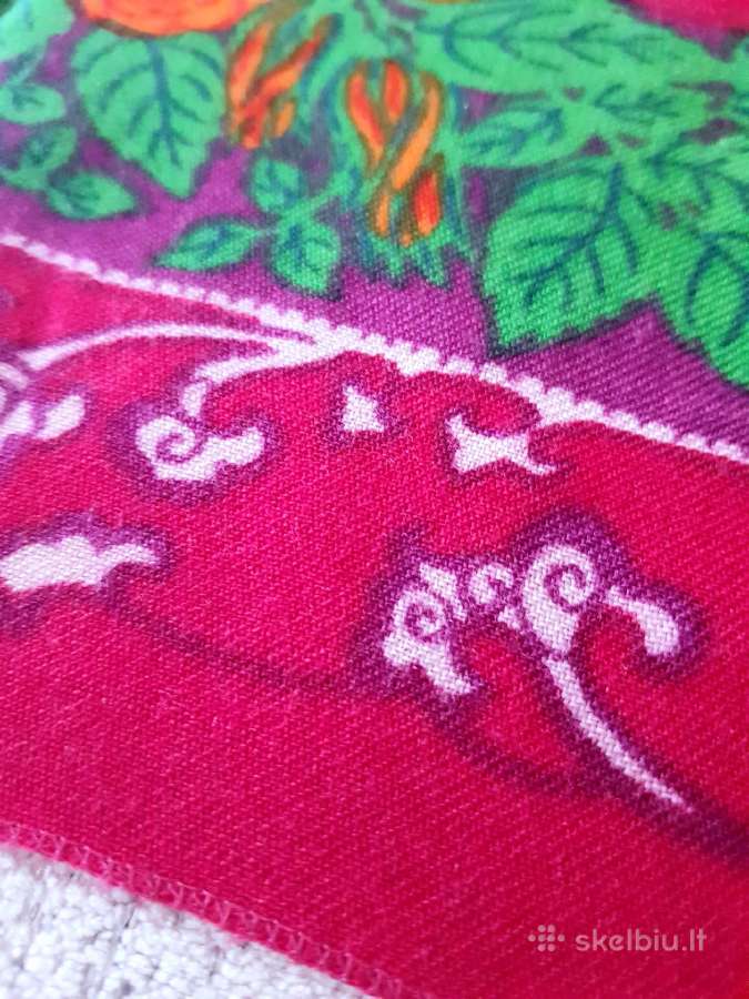 Senovinė moteriška vilnos gėlėta skara bordo - nuotraukos Nr. 4