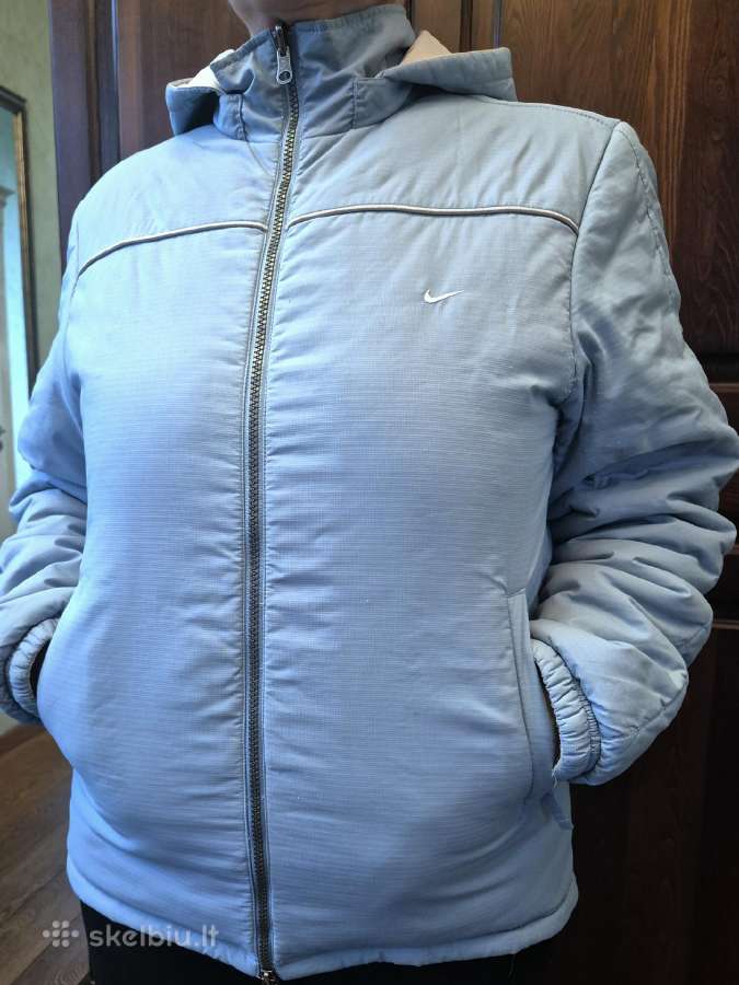 Sportine dvipusė "Nike "striuke.