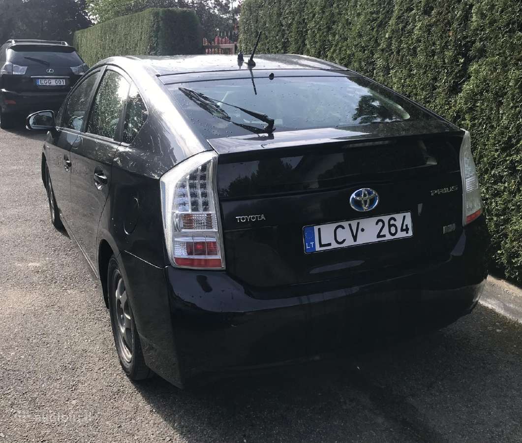 Prius nuoma - nuotraukos Nr. 2