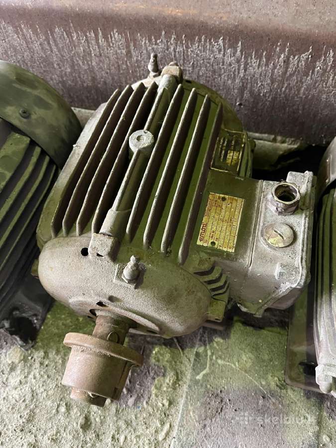 Parduodu elektros variklius 2,5 kw, 3 kw, 4/6 kw - nuotraukos Nr. 3
