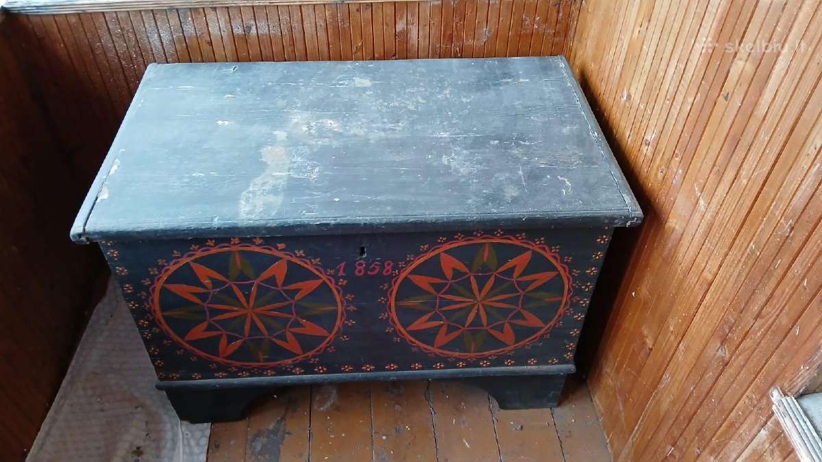 Klaipėdos krašto kraičio skrynia