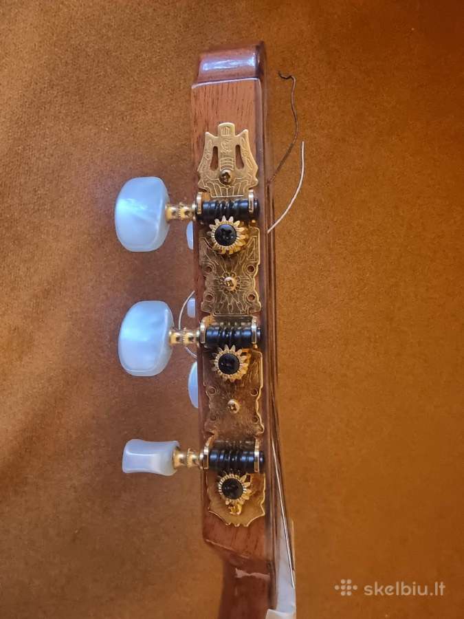Klasikinė gitara Alhambra 4p su pajungimu + dėklas - nuotraukos Nr. 6