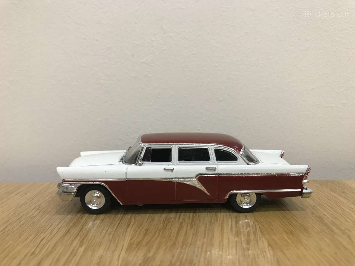 Gaz 13 "Čaika"