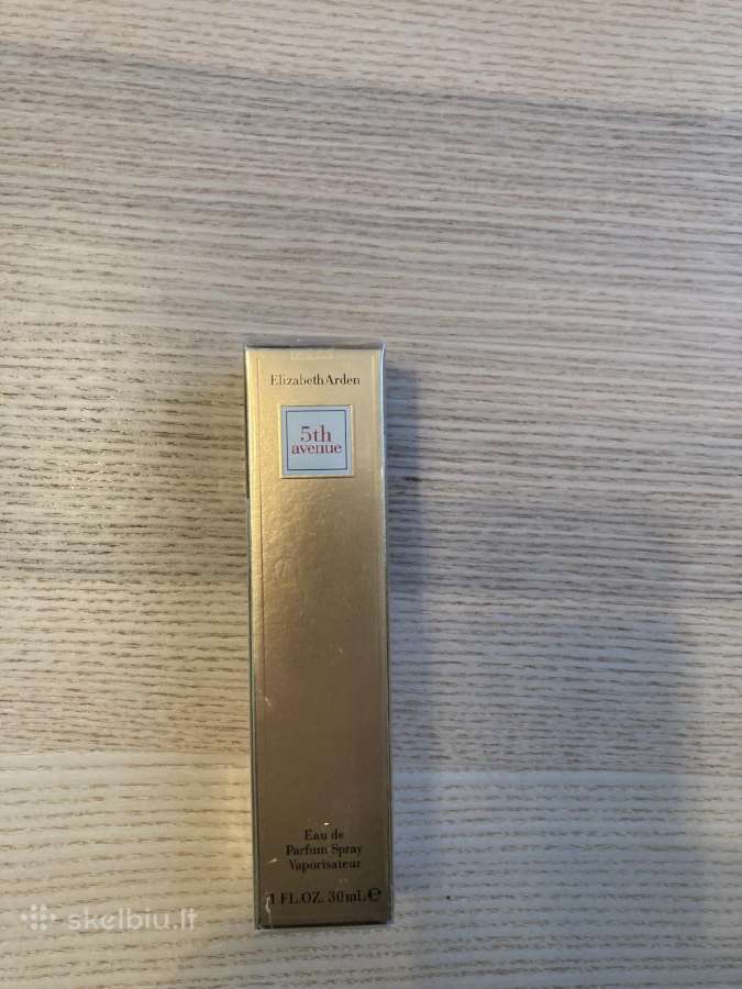 Kvepalai Elizabeth Arden 5th Avenue kaina 13eur.