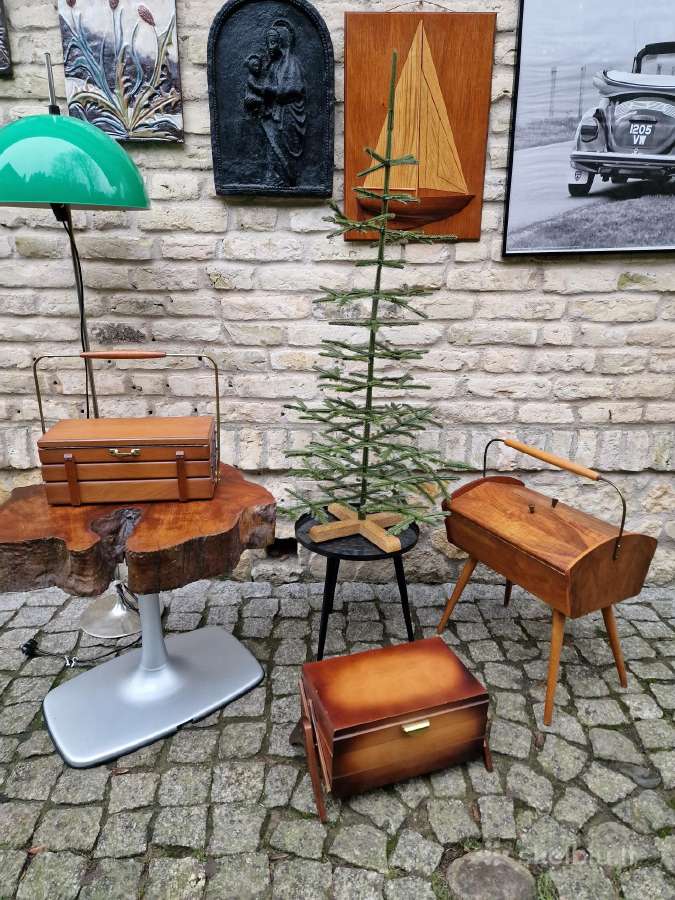 Vintažinės mid century rankdarbių dėžutės