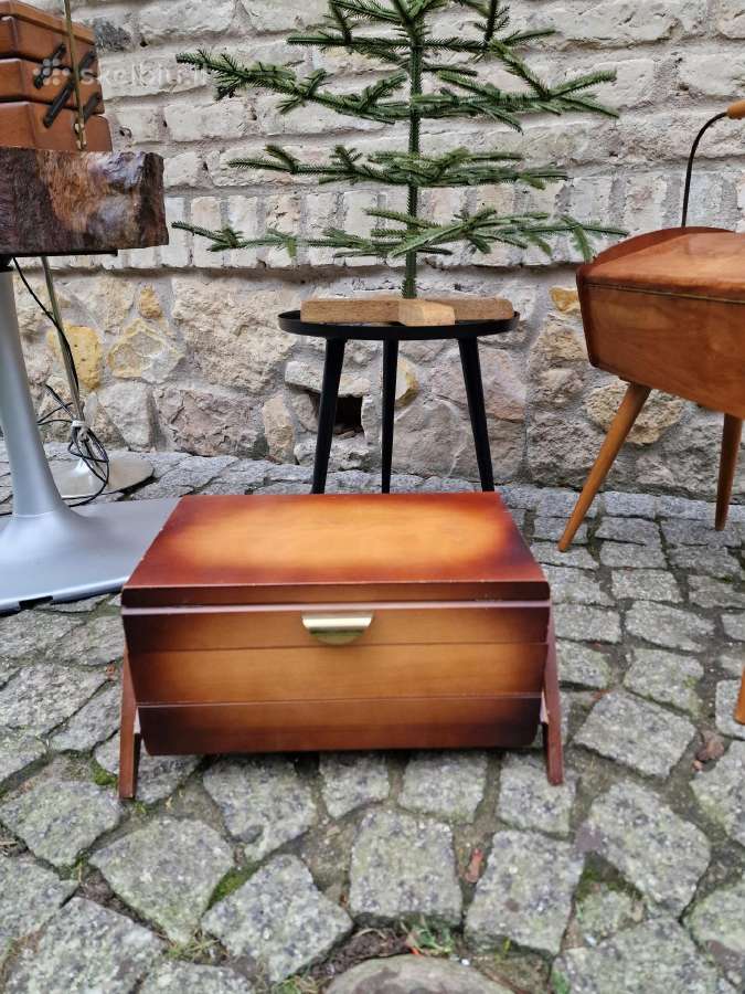Vintažinės mid century rankdarbių dėžutės - nuotraukos Nr. 2