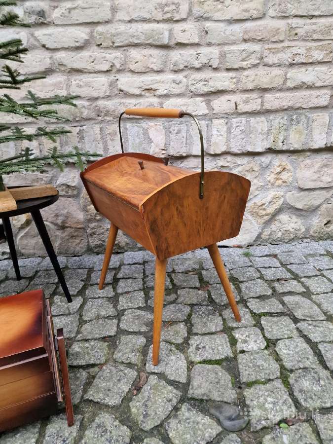 Vintažinės mid century rankdarbių dėžutės - nuotraukos Nr. 3