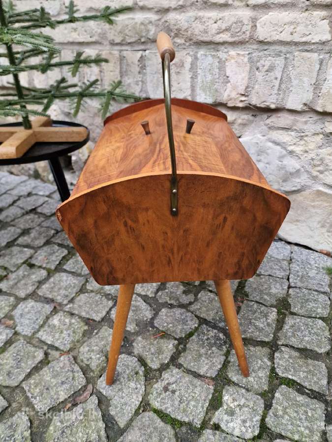 Vintažinės mid century rankdarbių dėžutės - nuotraukos Nr. 14