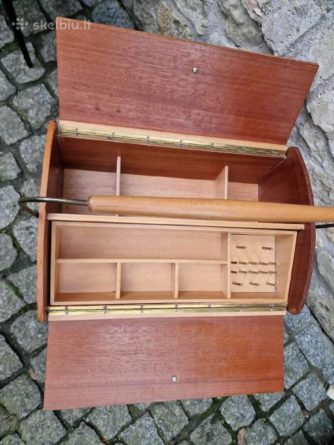 Vintažinės mid century rankdarbių dėžutės - nuotraukos Nr. 18