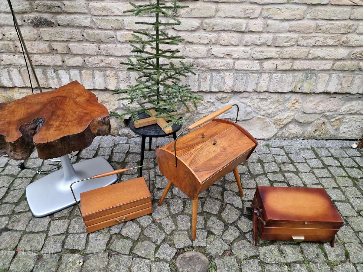 Vintažinės mid century rankdarbių dėžutės - nuotraukos Nr. 27