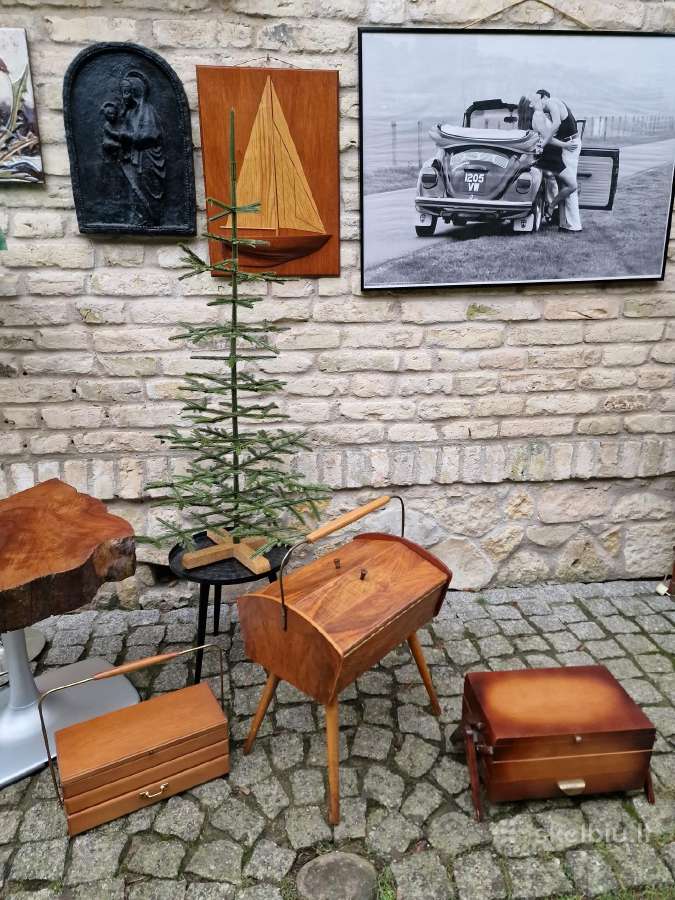 Vintažinės mid century rankdarbių dėžutės - nuotraukos Nr. 28