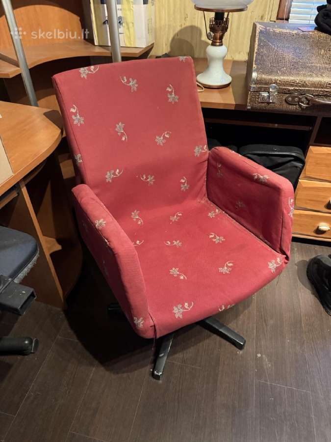 Retro vintazine biuro kede raudona (yra 2vnt)