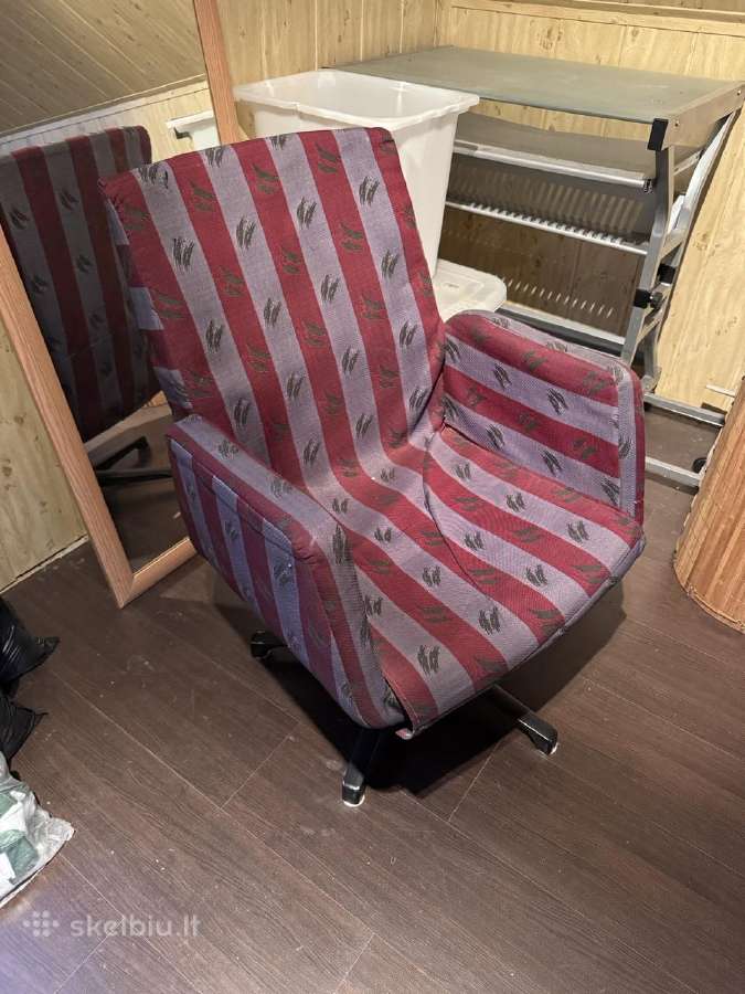 Retro vintazine biuro kede violetine (yra 2vnt)