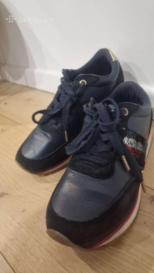Tommy Hilfiger laisvalaikio bateliai