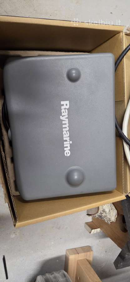 Raymarine C80 su radaru - nuotraukos Nr. 3