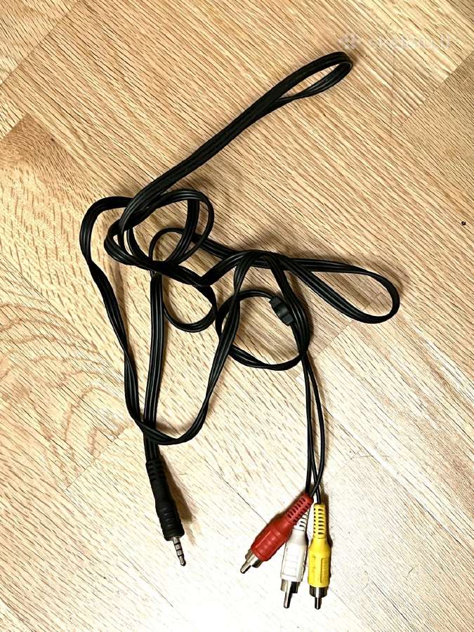 Kabelis 3,5 mm į 3rca