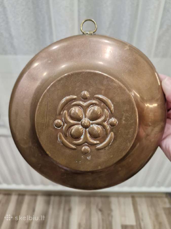 Retro stiliaus metalinės formos - nuotraukos Nr. 7