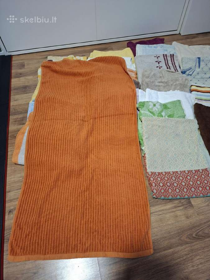 Dideli rankšluosčiai apie 130x65 +/- 1vnt 2eur - nuotraukos Nr. 2
