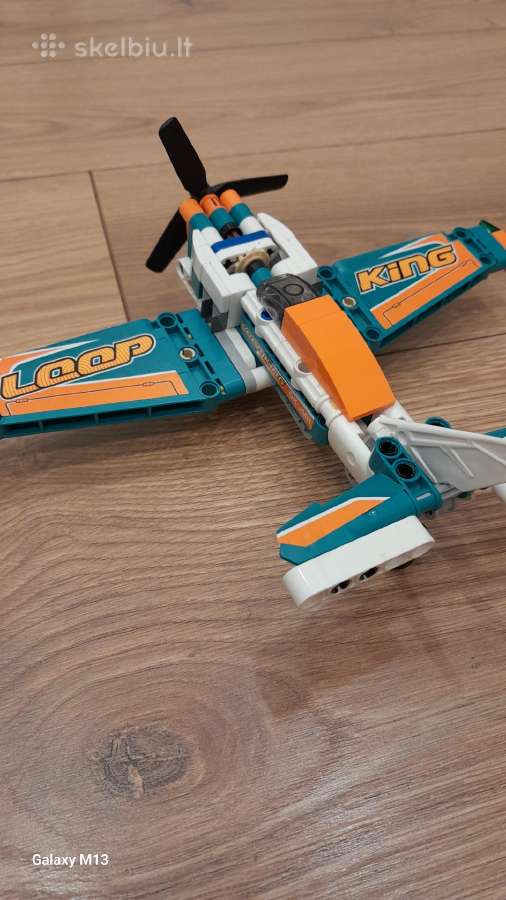 Lego technic lėktuvas - nuotraukos Nr. 2