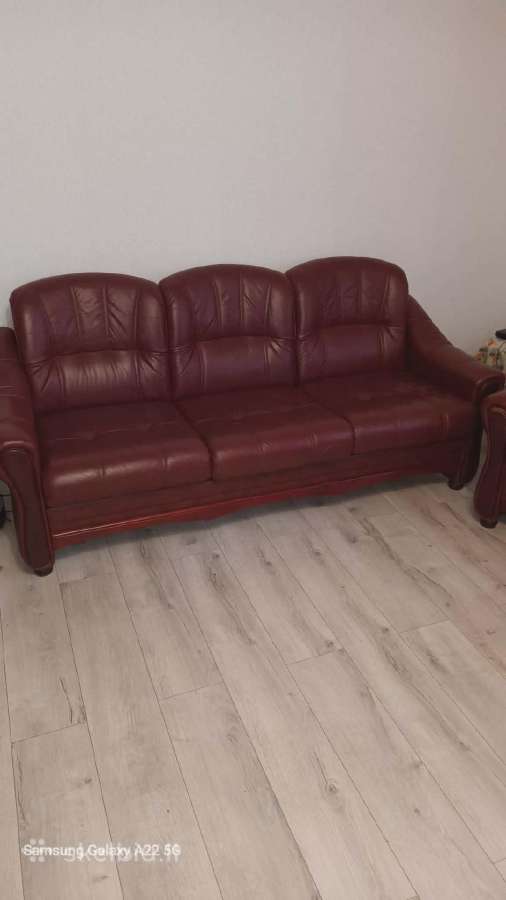 Parduodami odiniai baldai