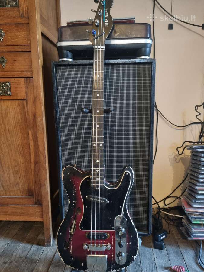 Parduodu bosinę gitarą Jolana Iris Bass