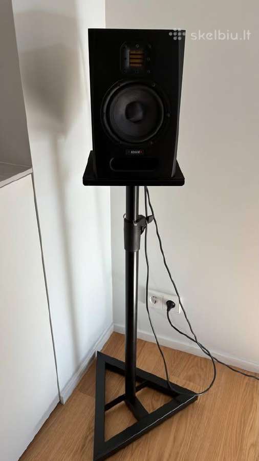 Adam Audio F5