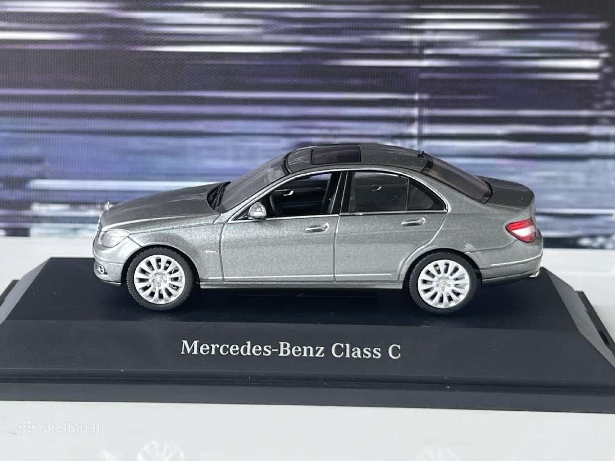Mercedes Benz W204 1:43