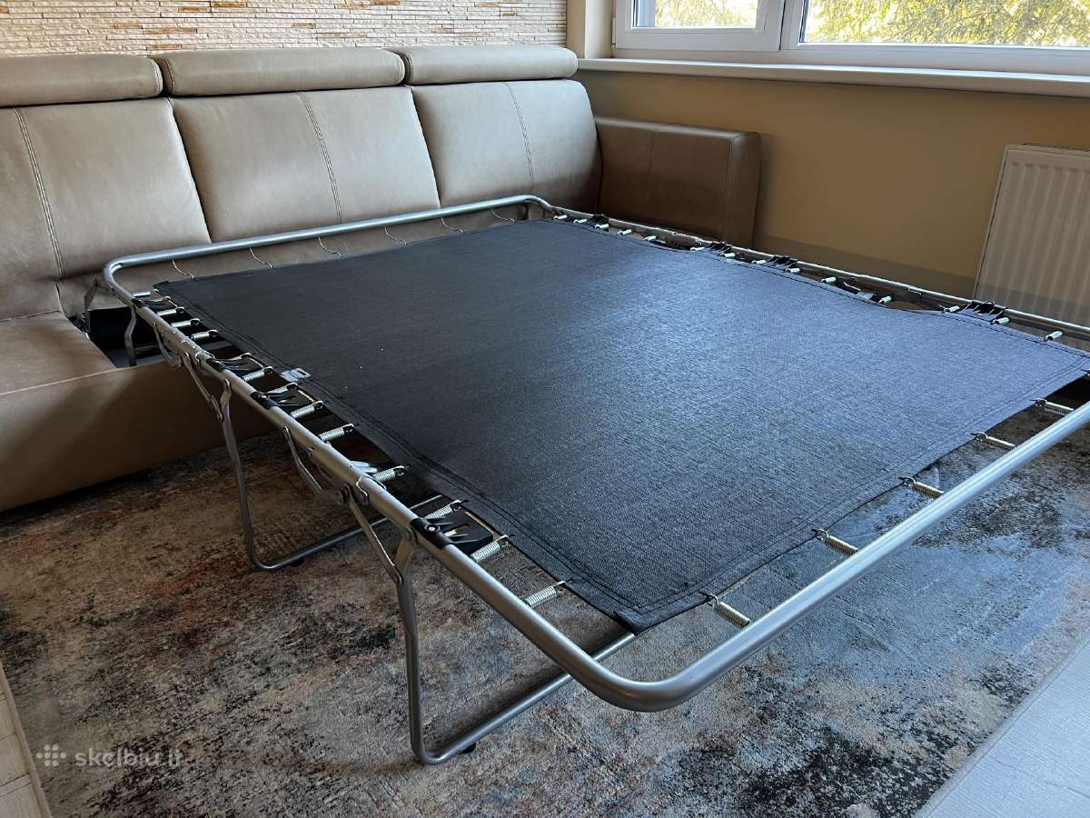 Parduodama puikios būklės odinė sofa su pufu - nuotraukos Nr. 4