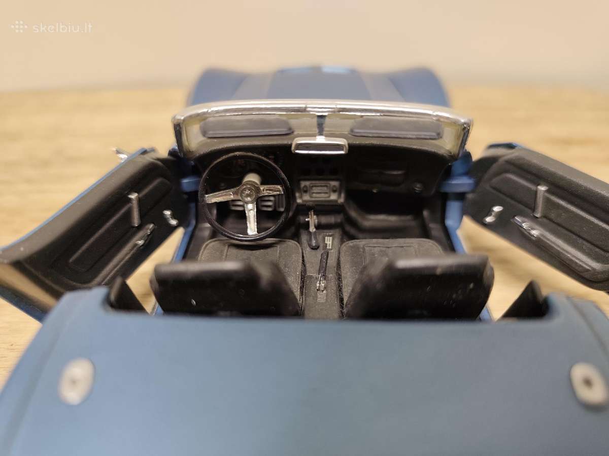 Chevrolet Corvette 1:18 - nuotraukos Nr. 7