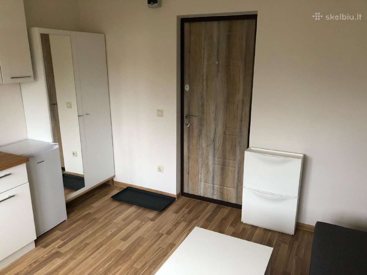Tvarkingas bendrabučio kambarys centre - nuotraukos Nr. 2