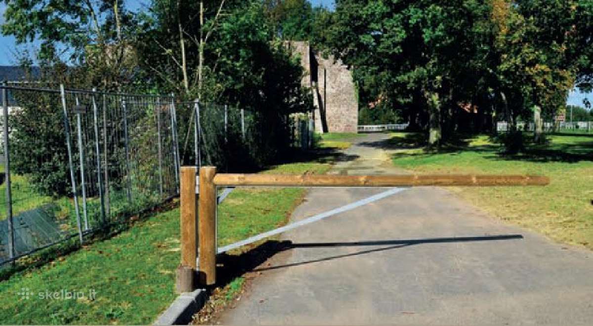 Kelio užtvaras/šlagbaumas sodybai, miškui, ūkiui