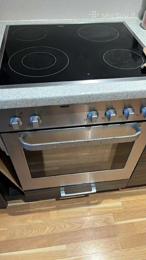 Zanussi įmontuojama kaitlentė su orkaite