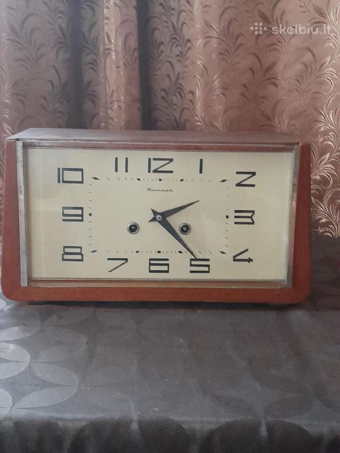 Senovinis laikrodis Янтаръ