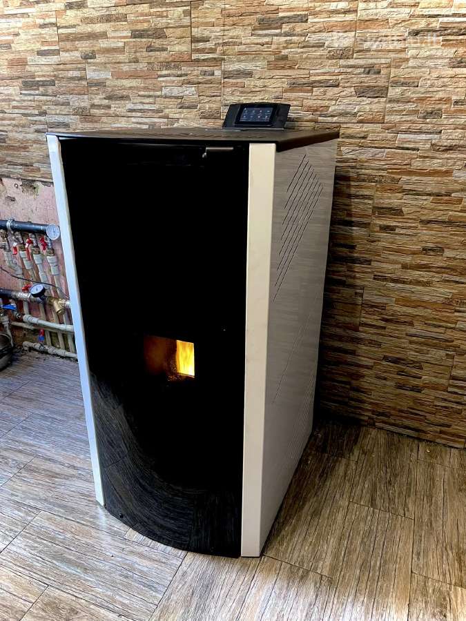 Granulinės krosnelės su vandens kontūru - nuotraukos Nr. 14