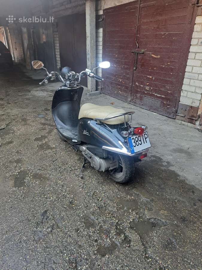 Motoroleris 125 Cc - nuotraukos Nr. 2