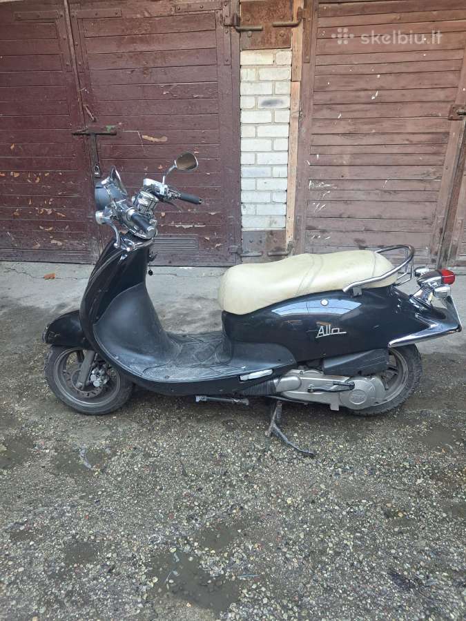 Motoroleris 125 Cc - nuotraukos Nr. 3