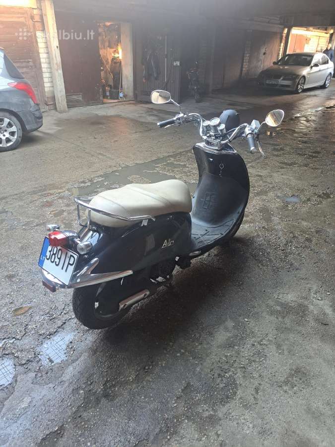 Motoroleris 125 Cc - nuotraukos Nr. 5