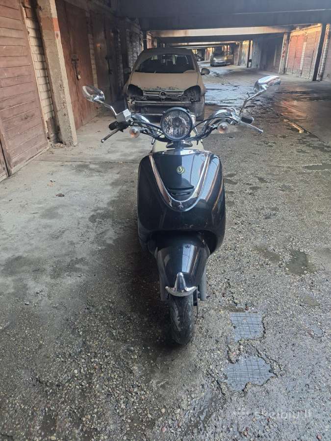 Motoroleris 125 Cc - nuotraukos Nr. 7