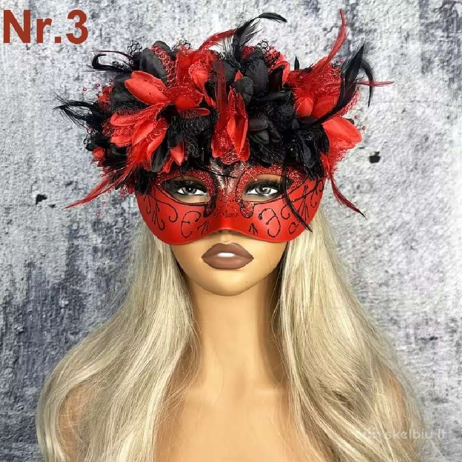 Venecijos vintažinės įvairios kaukės. - nuotraukos Nr. 6
