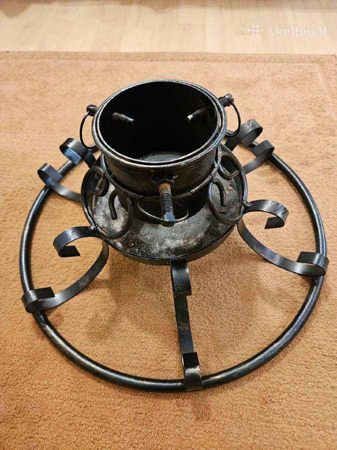 Metalinis eglutės stovas
